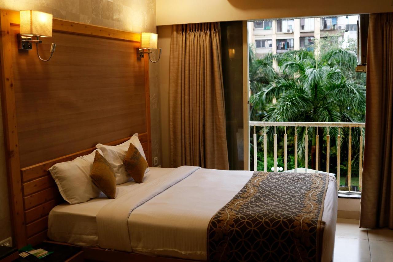 The Myriad Hotel Bhayandar Exteriör bild